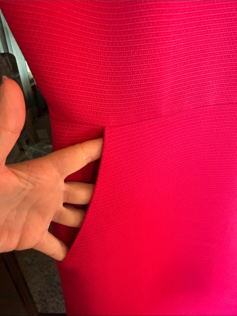 Tahari Arthur S Levine Raspberry Pink Textured Sheath Dress Petite 6P NWT Preppy - Picture 5 of 7